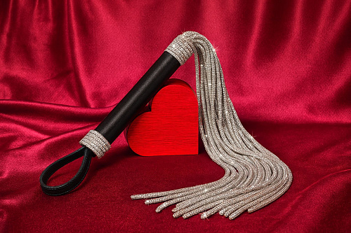 Плеть стразовая с&nbsp;кожаной рукояткой BDSM Арсенал