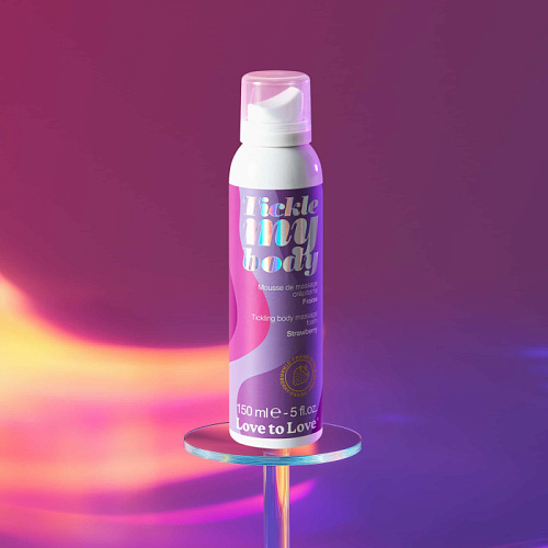 Хрустящая массажная пенка Love to Love Tickle My Body Клубника, 150 мл