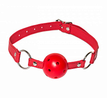 Твердый кляп с отверстиями для слюны 4.5 см, красный