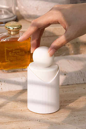 Вакуумно-волновой стимулятор клитора Loma Perfume со&nbsp;сменными насадками